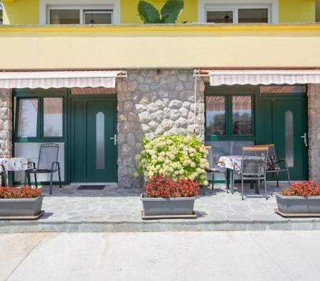 Apartmani Ve-Ro 1 Opatija Bagian luar foto