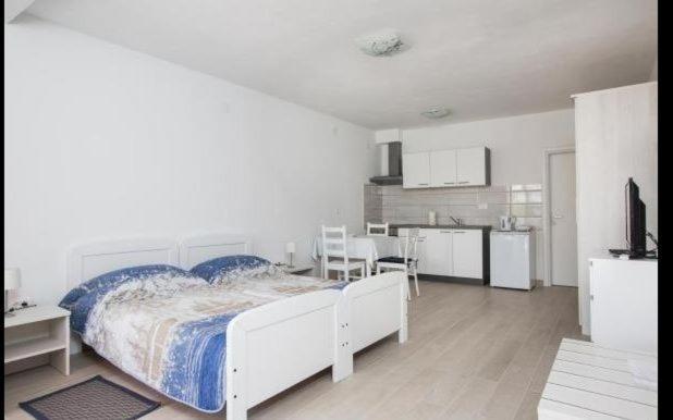 Apartmani Ve-Ro 1 Opatija Bagian luar foto