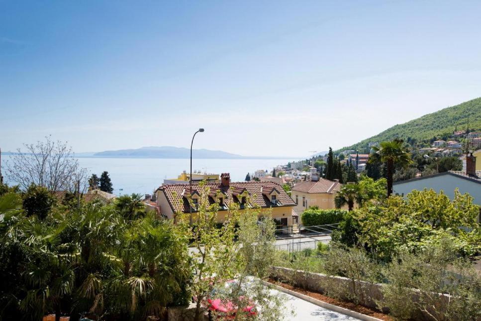Apartmani Ve-Ro 1 Opatija Bagian luar foto